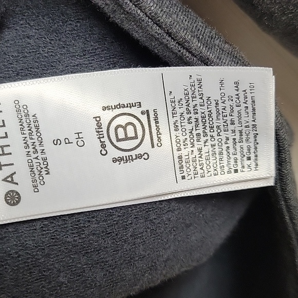 Nwt Athleta grey small v neck sweatshirt - Picture 5 of 5